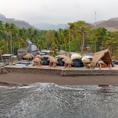 Almare Zonte - Beachfront Glamping Hotel الزونت المظهر الخارجي الصورة