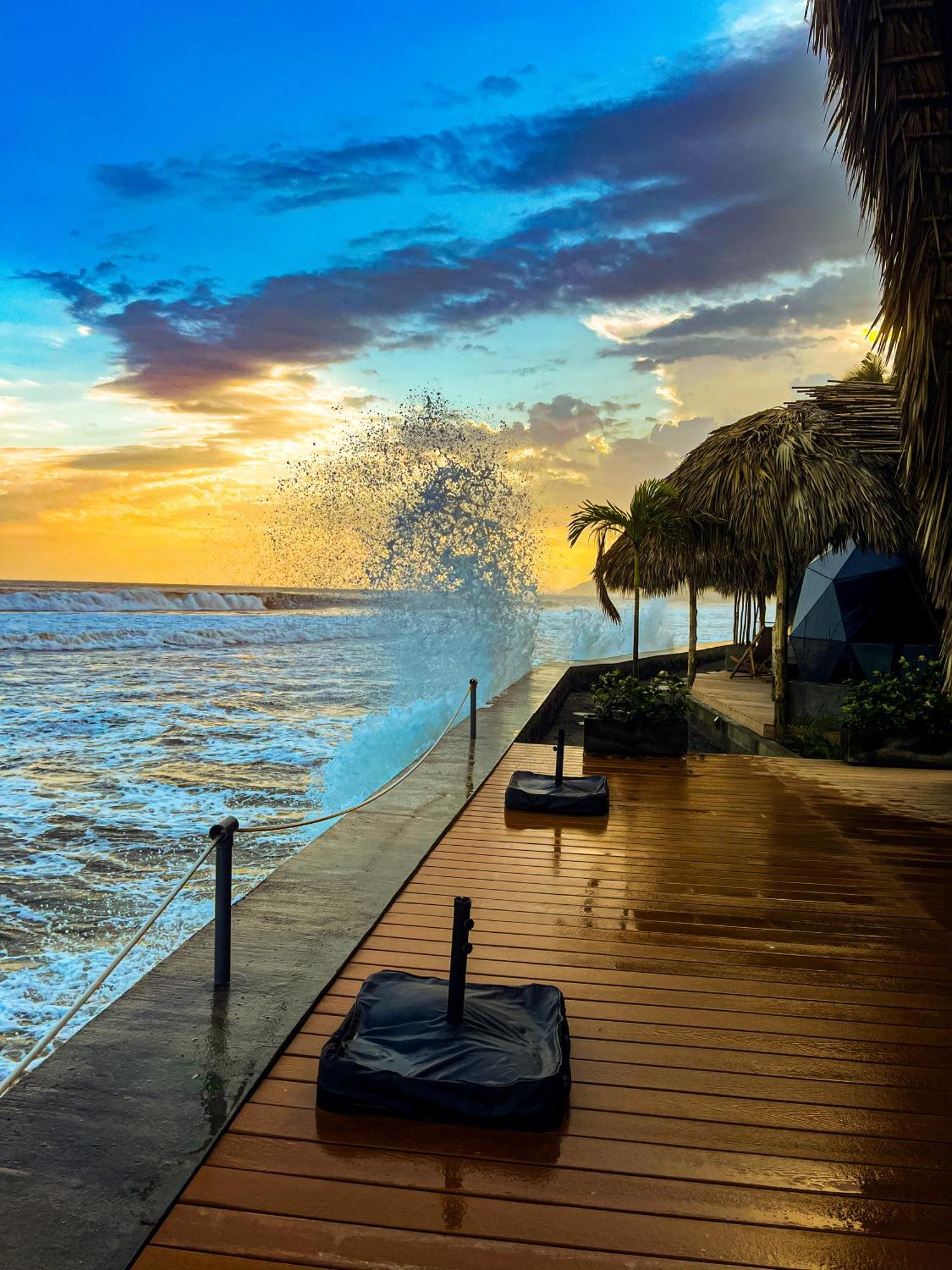 Almare Zonte - Beachfront Glamping Hotel الزونت المظهر الخارجي الصورة