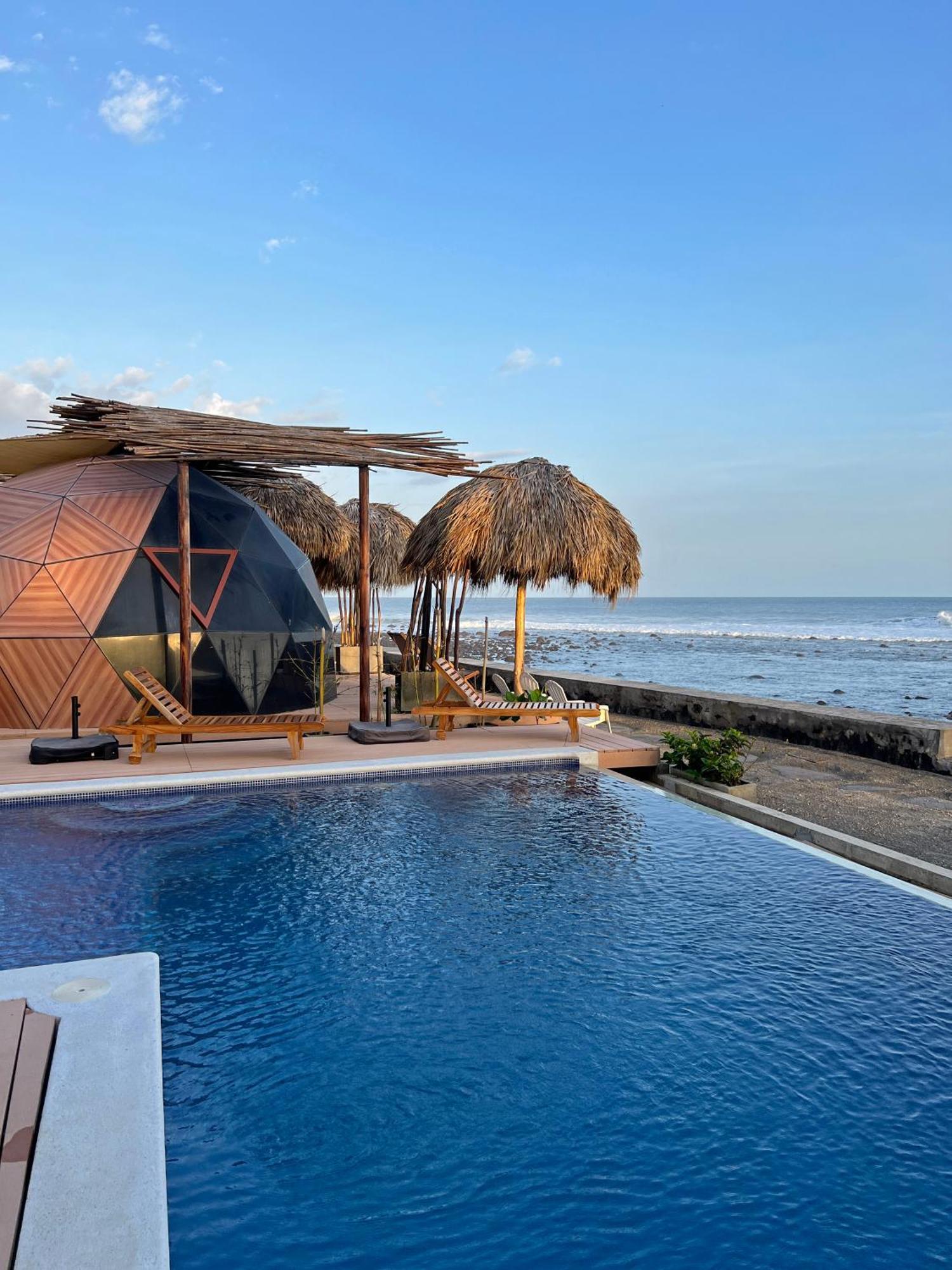Almare Zonte - Beachfront Glamping Hotel الزونت المظهر الخارجي الصورة
