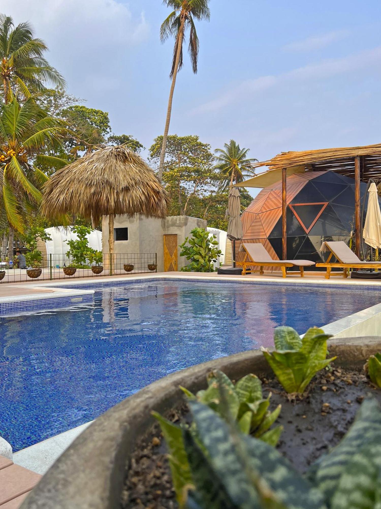 Almare Zonte - Beachfront Glamping Hotel الزونت المظهر الخارجي الصورة