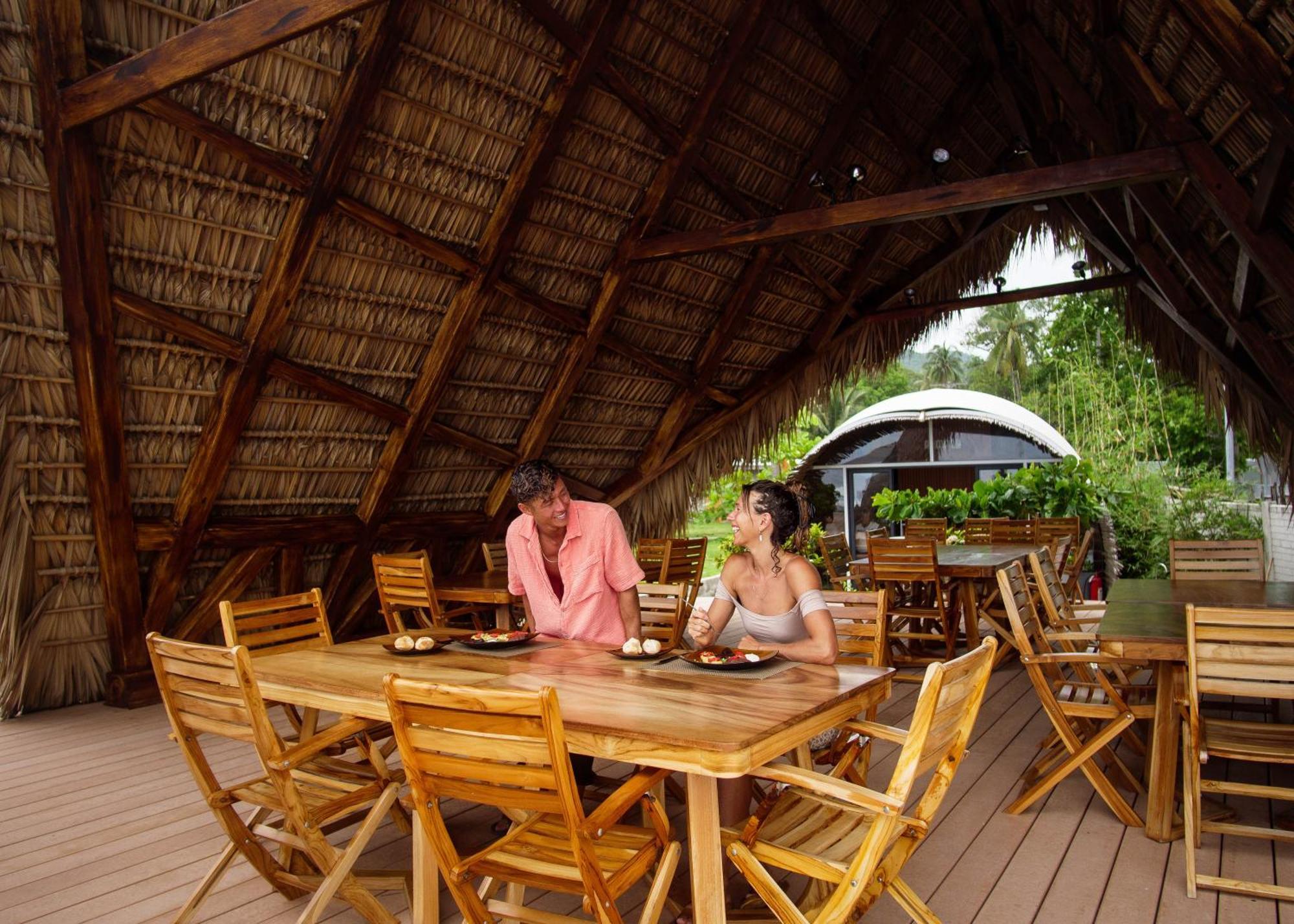 Almare Zonte - Beachfront Glamping Hotel الزونت المظهر الخارجي الصورة